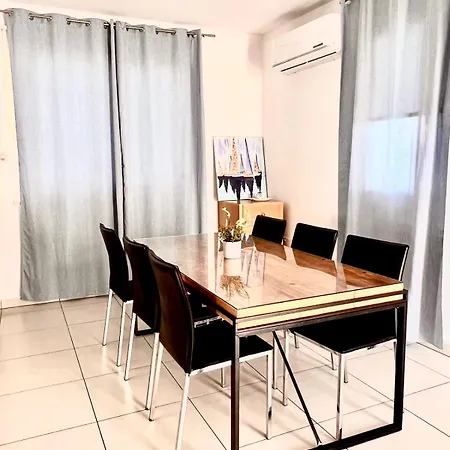 Βίλα Dafni Ekaterina 3 Bdrm *